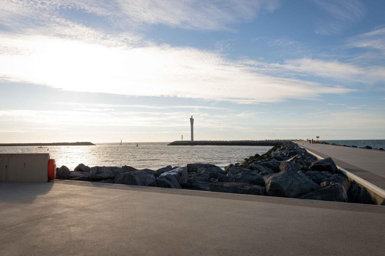 Ostend Port Side Exterior foto